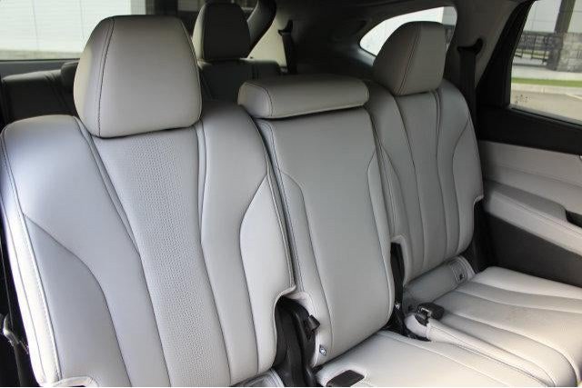 Used 2025 Acura MDX w/ Technology Package FWD image 28