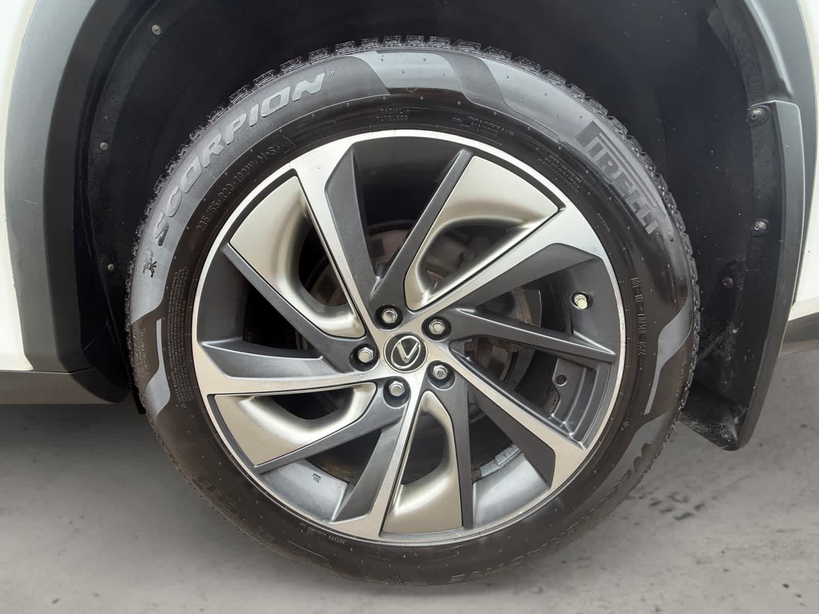 Used 2019 Lexus RX 350L Luxury w/ Accessory Package AWD/4WD image 10