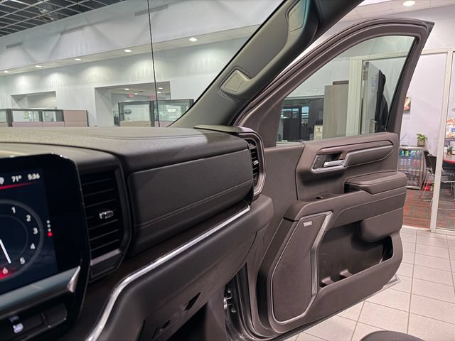 Used 2023 GMC Sierra 1500 SLT w/ SLT Premium Plus Package AWD/4WD image 26