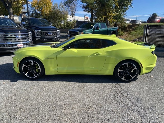 Used 2021 Chevrolet Camaro LT image 4