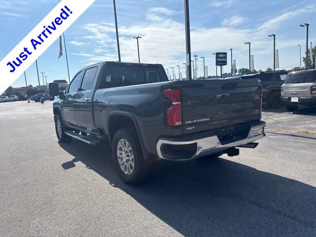 Used 2025 Chevrolet Silverado 2500 LTZ w/ LTZ Convenience Package AWD/4WD image 5