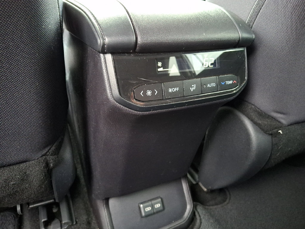 Certified 2025 Toyota Highlander LE AWD/4WD image 11