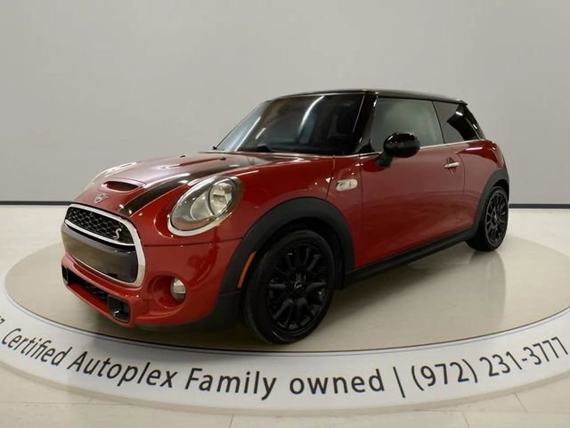Used 2017 MINI Cooper S FWD image 1