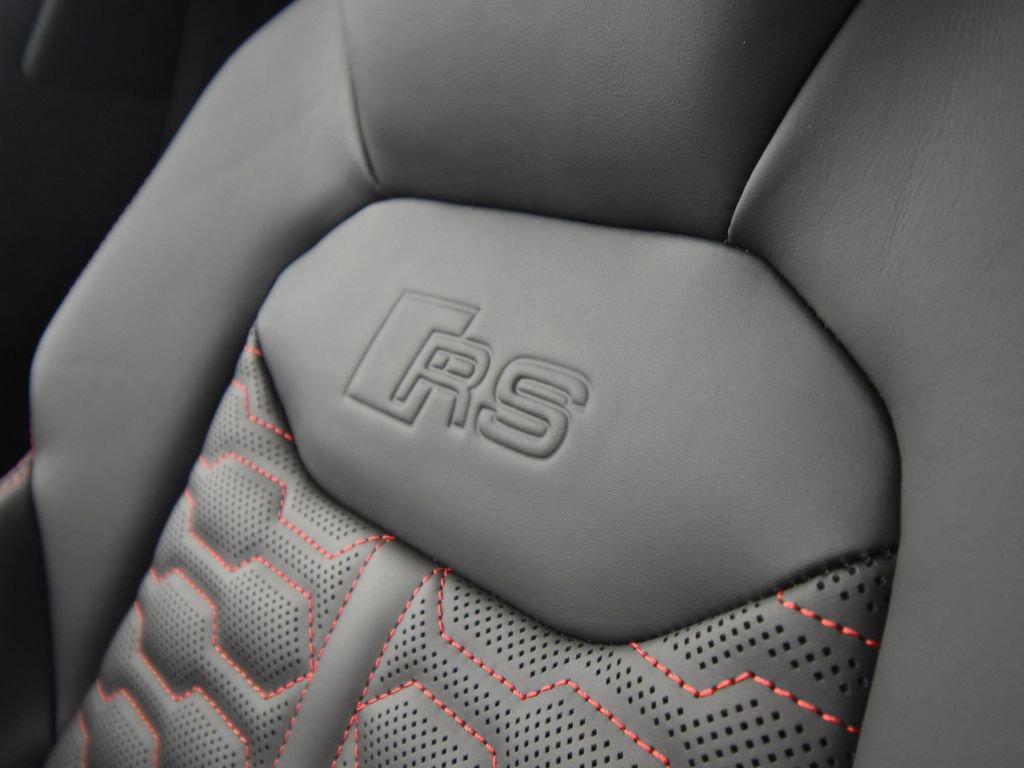 New 2025 Audi RS Q8 performance image 33