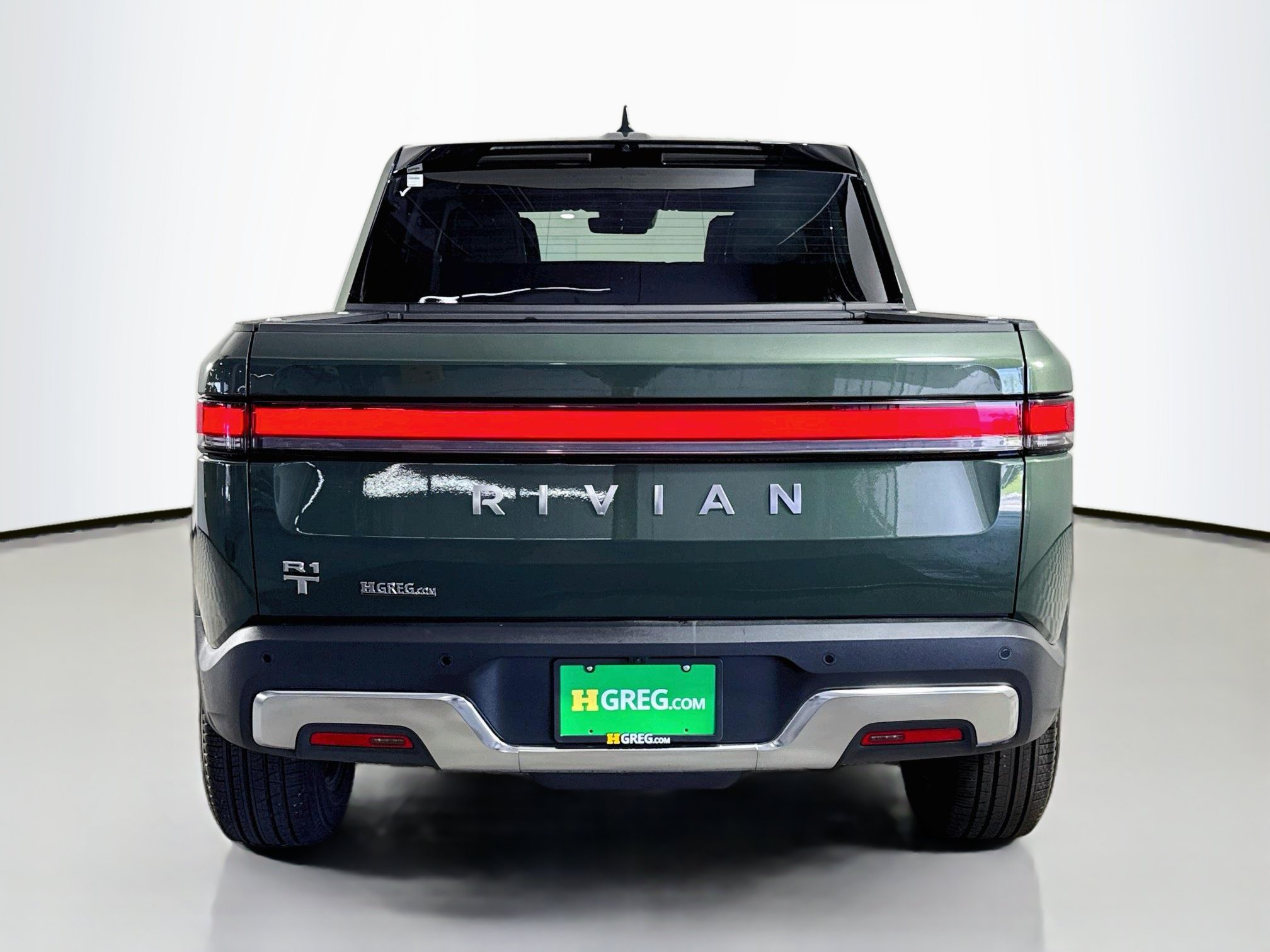 Used 2024 Rivian R1T Adventure AWD/4WD image 8