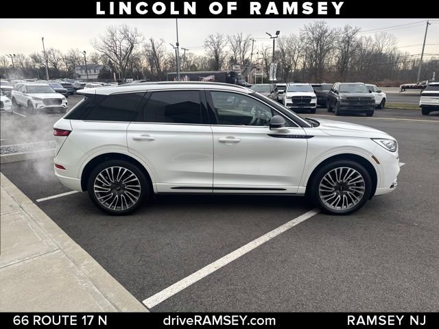 Used 2022 Lincoln Corsair Grand Touring w/ Elements Technology Bundle image 8