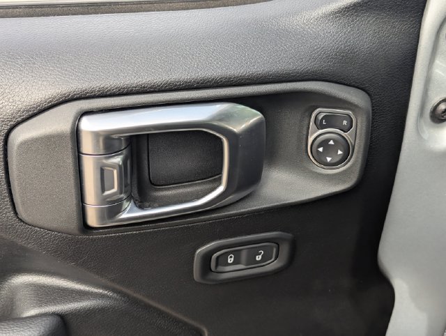 Used 2023 Jeep Wrangler Sport AWD/4WD image 19