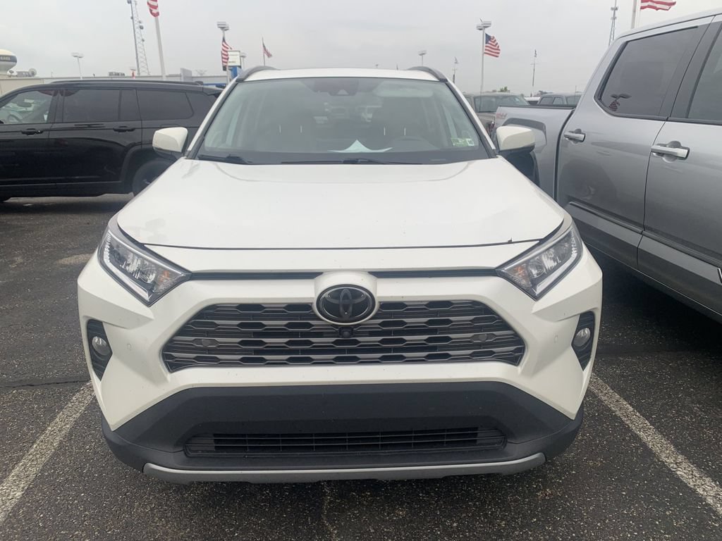 Used 2019 Toyota RAV4 Limited w/ Advanced Technology Package AWD/4WD image 6