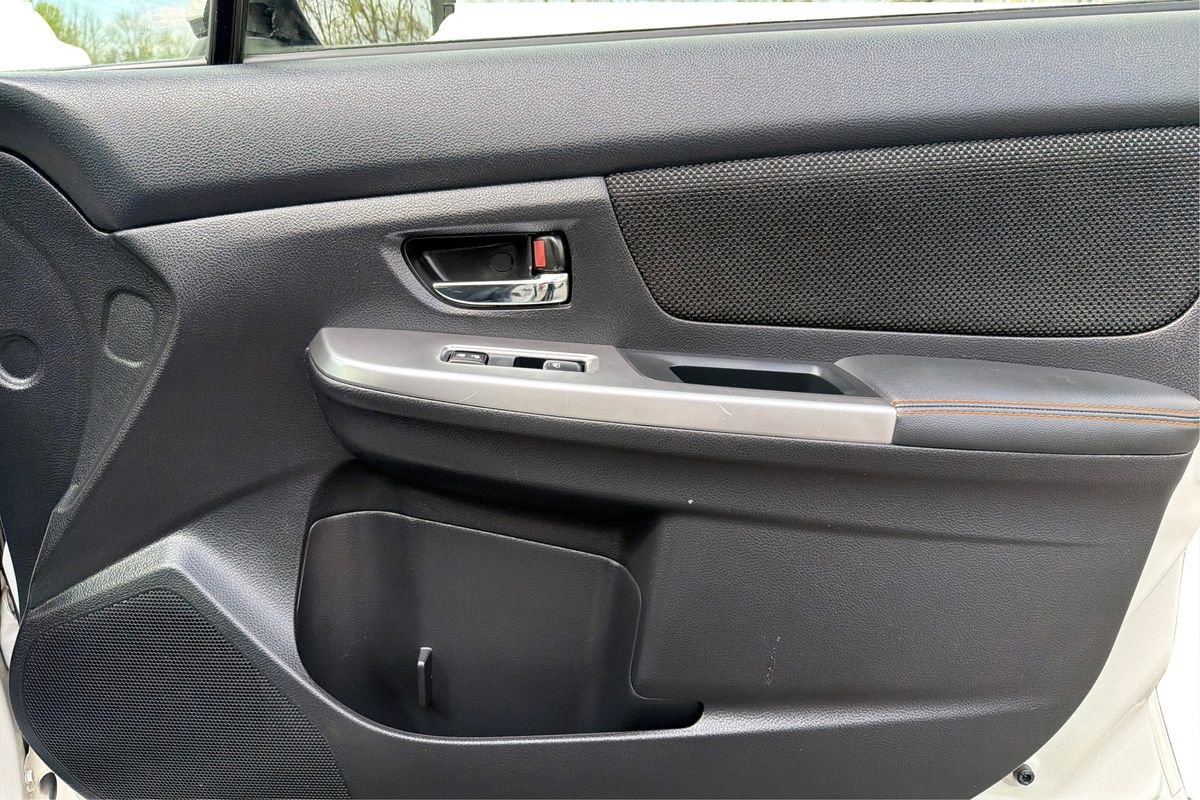 Used 2016 Subaru Crosstrek 2.0i Premium w/ Moonroof Package image 22