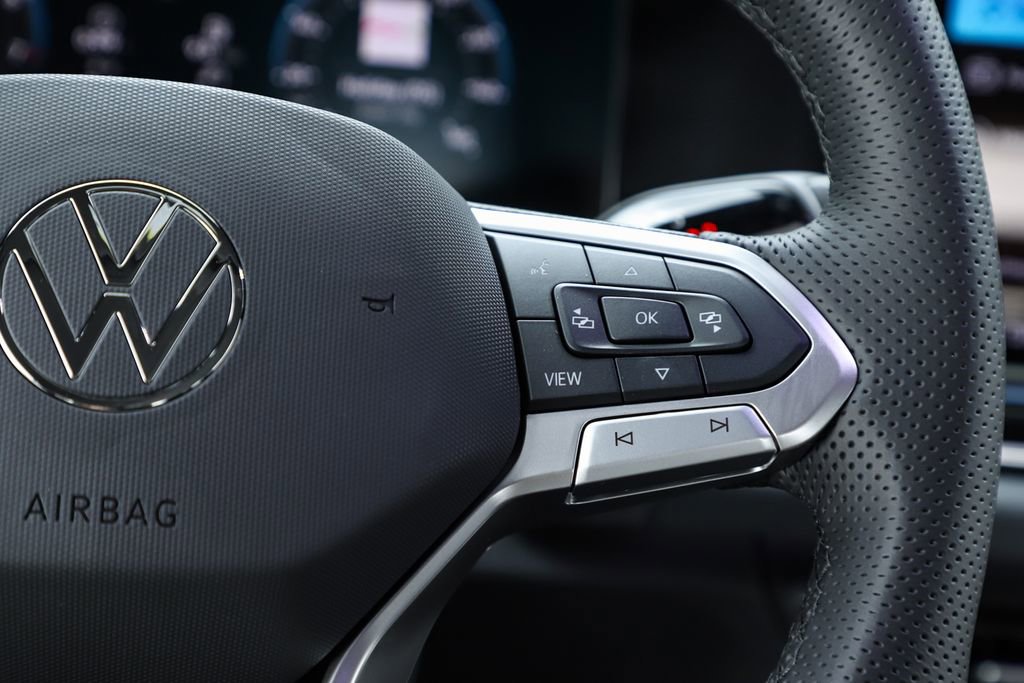 New 2026 Volkswagen Tiguan SE R-Line image 61