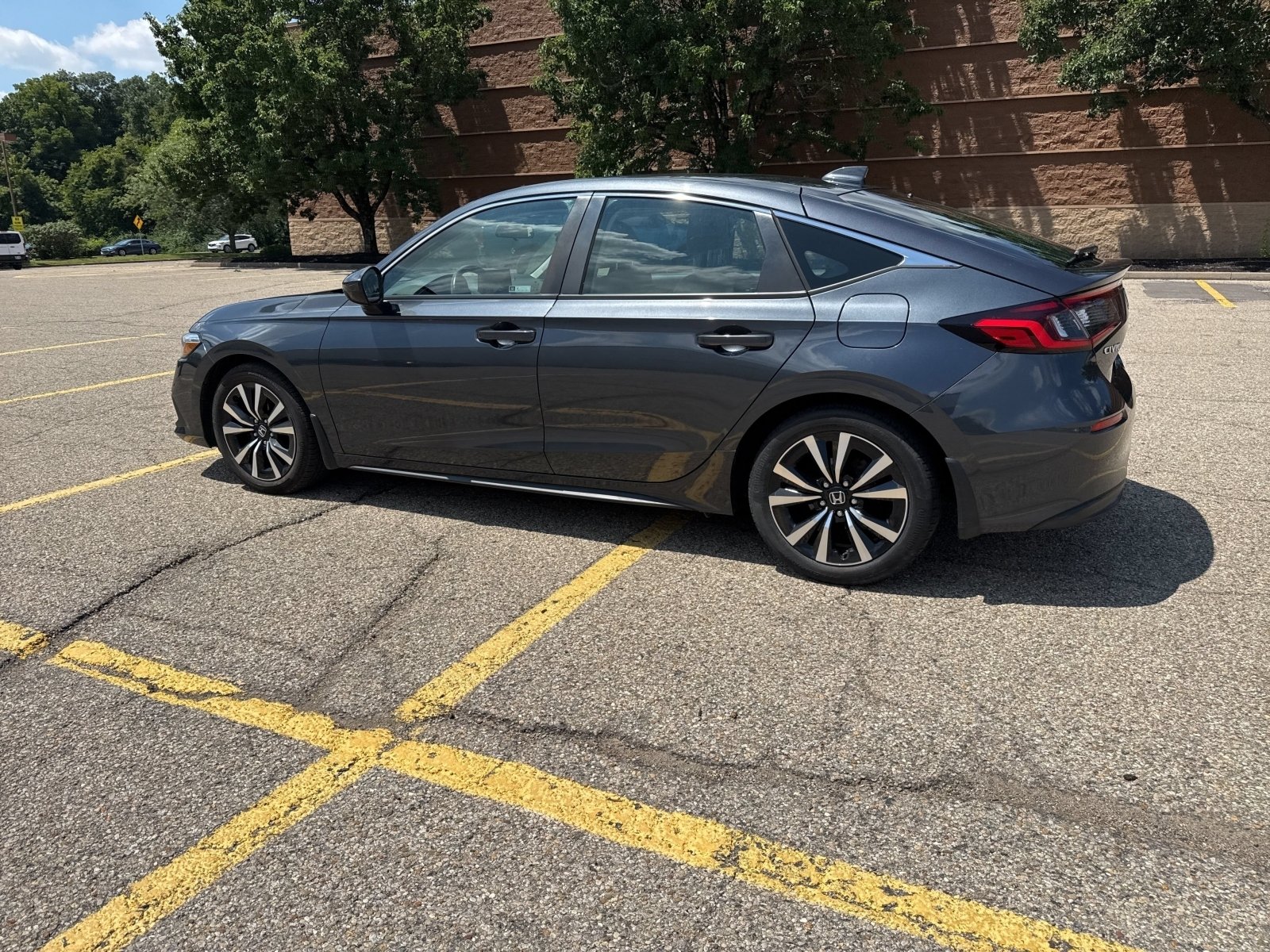 Used 2022 Honda Civic EX-L image 29