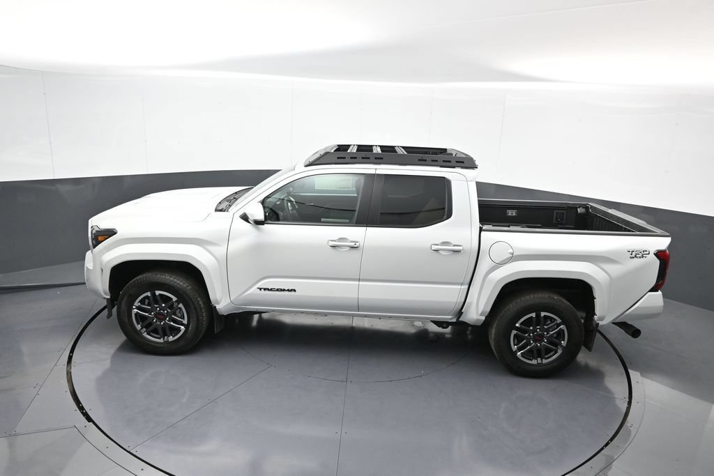 New 2024 Toyota Tacoma TRD Sport w/ TRD Sport Upgrade Package AWD/4WD image 38