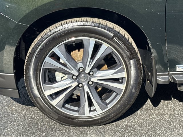 Used 2019 Nissan Pathfinder Platinum w/ Cargo Package AWD/4WD image 16