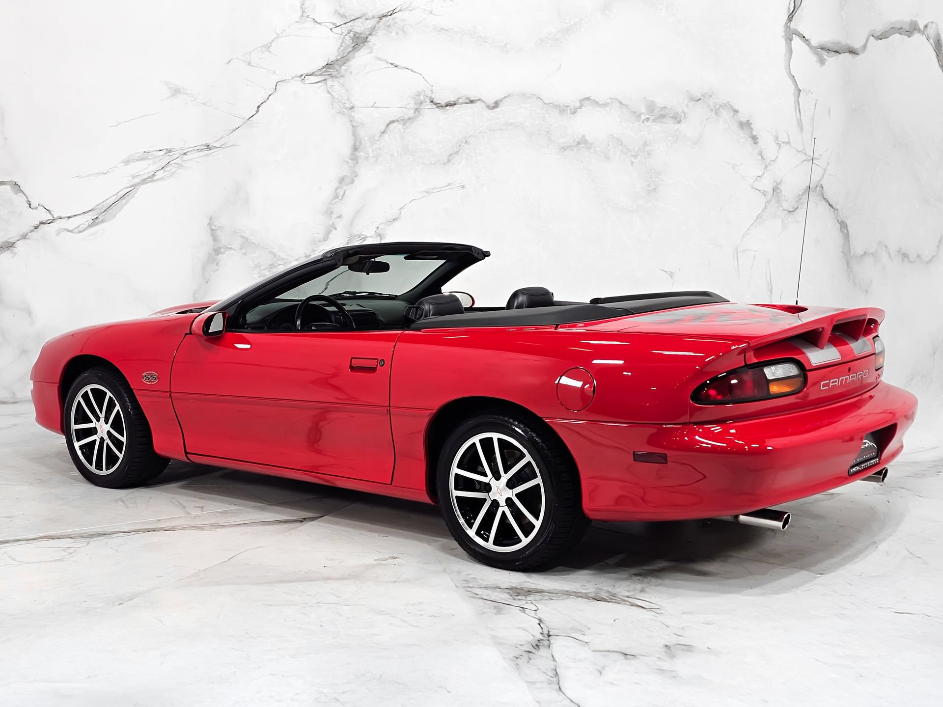 Used 2002 Chevrolet Camaro Z28 w/ SS Performance/Appearance Pkg RWD image 15