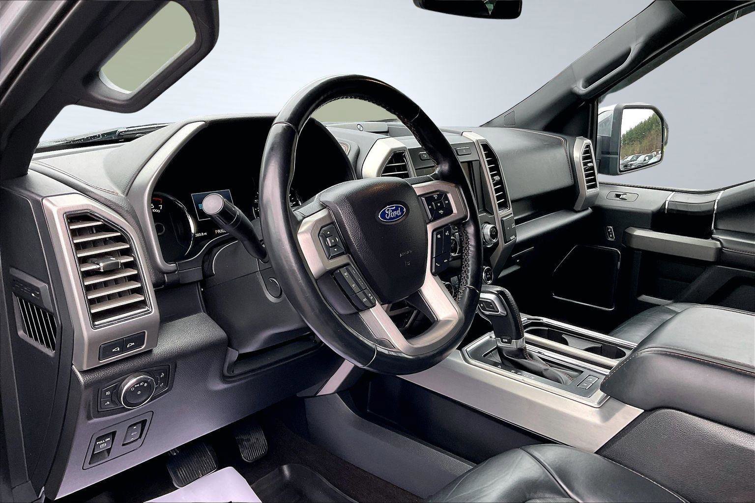 Used 2020 Ford F150 Platinum w/ Equipment Group 701A Luxury image 15