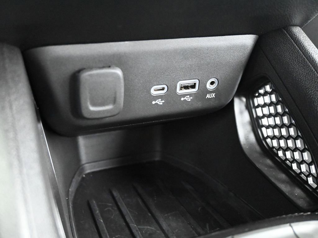 Used 2022 Chevrolet TrailBlazer LT w/ Convenience Package image 23