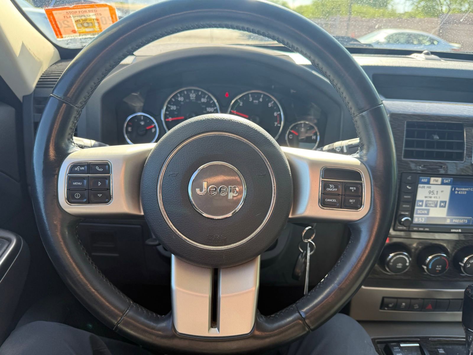 Used 2011 Jeep Liberty Limited w/ Chrome Accents Group image 17