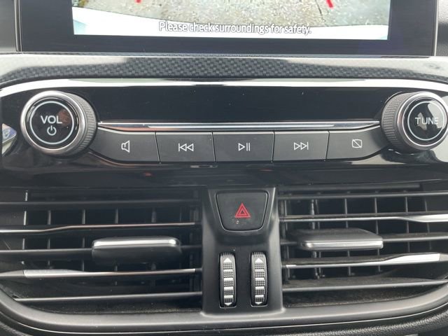 Used 2023 Ford Escape ST-Line image 25