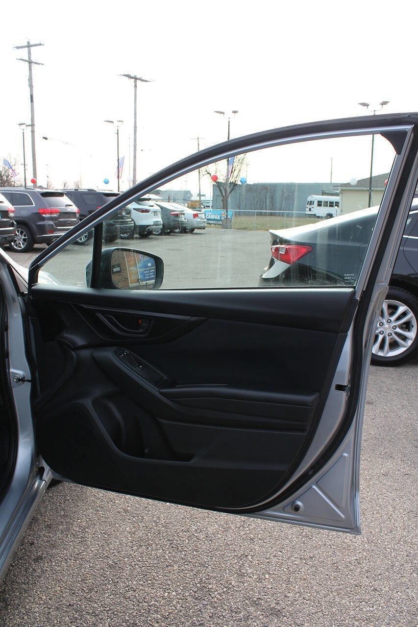 Used 2017 Subaru Impreza 2.0i Premium image 21