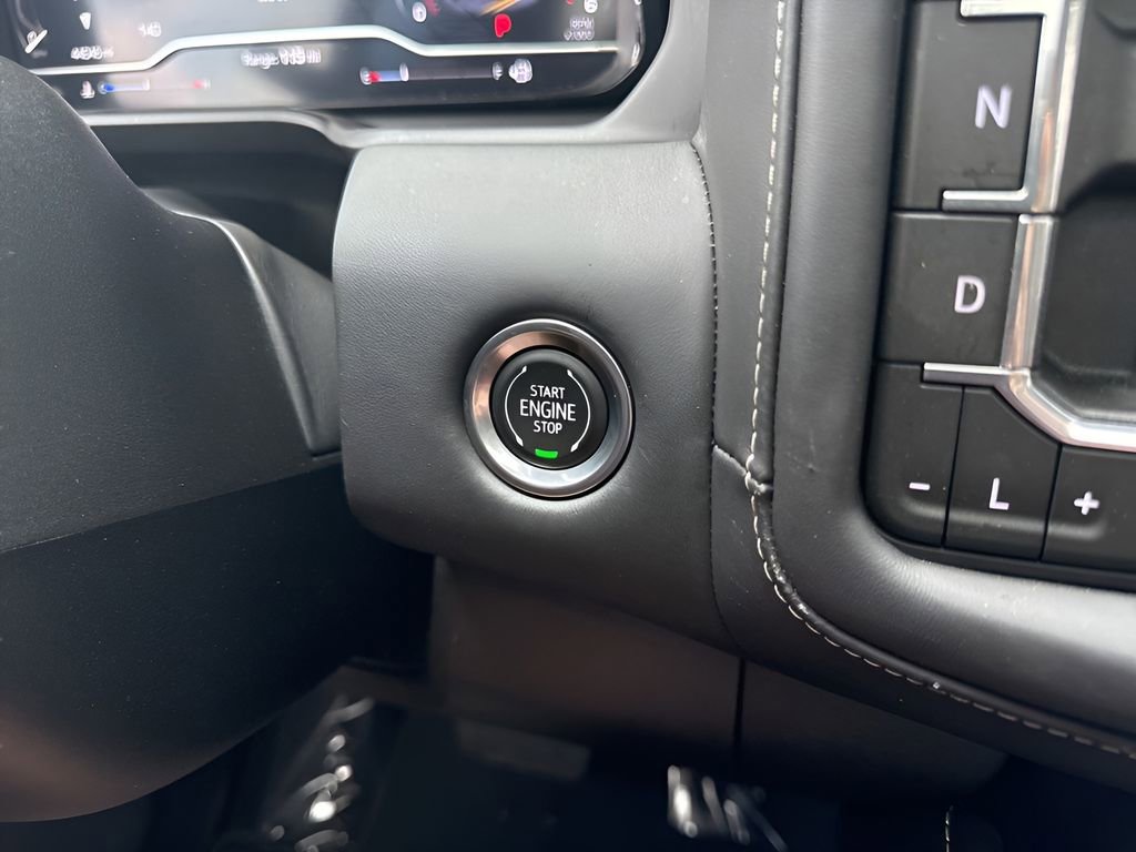 Used 2023 GMC Yukon XL Denali Ultimate w/ LPO, Floor Liner Package AWD/4WD image 35
