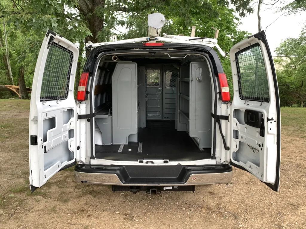 Used 2014 Chevrolet Express 2500 w/ Cold Climate Package image 8