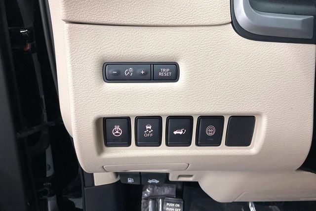 Used 2024 Nissan Murano SL image 37