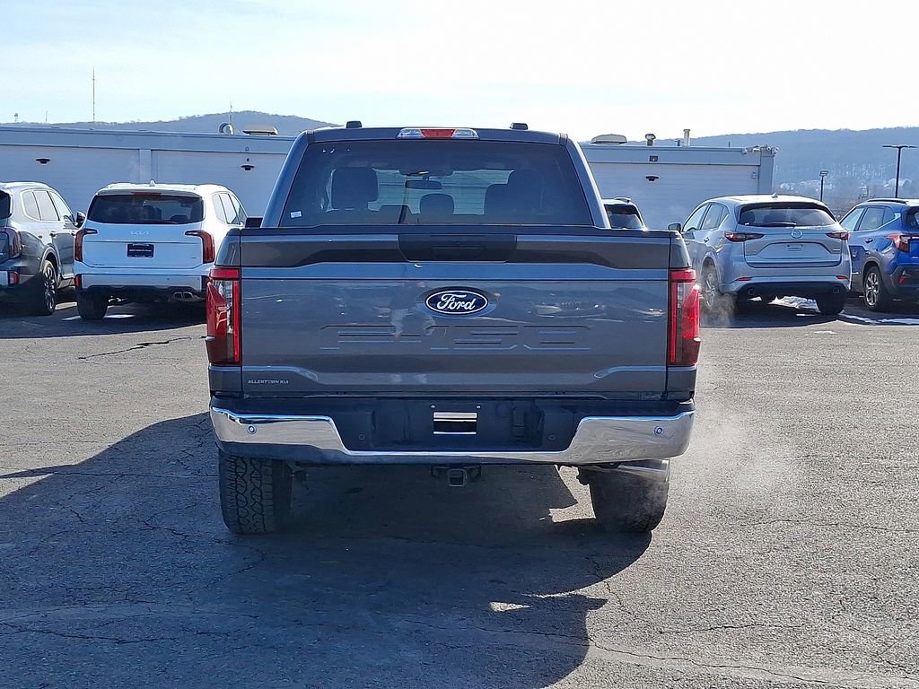 Used 2025 Ford F150 XLT w/ Equipment Group 301A Standard image 4