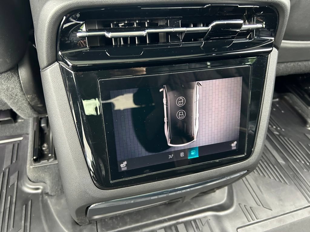 Used 2026 Cadillac Escalade IQ Sport 1 w/ LPO, Floor Liner Package AWD/4WD image 49