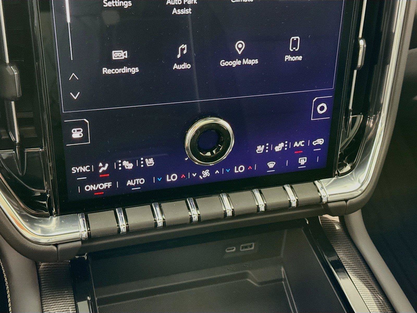 New 2027 GMC Yukon Elevation w/ Elevation Premium Package AWD/4WD image 10