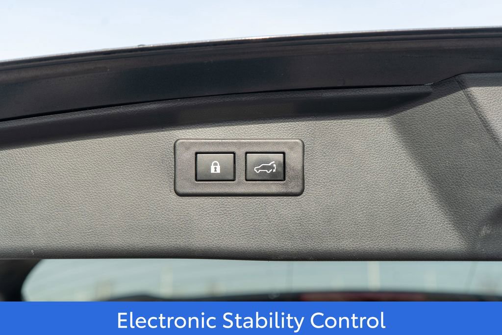 Used 2022 Subaru Outback Touring image 11