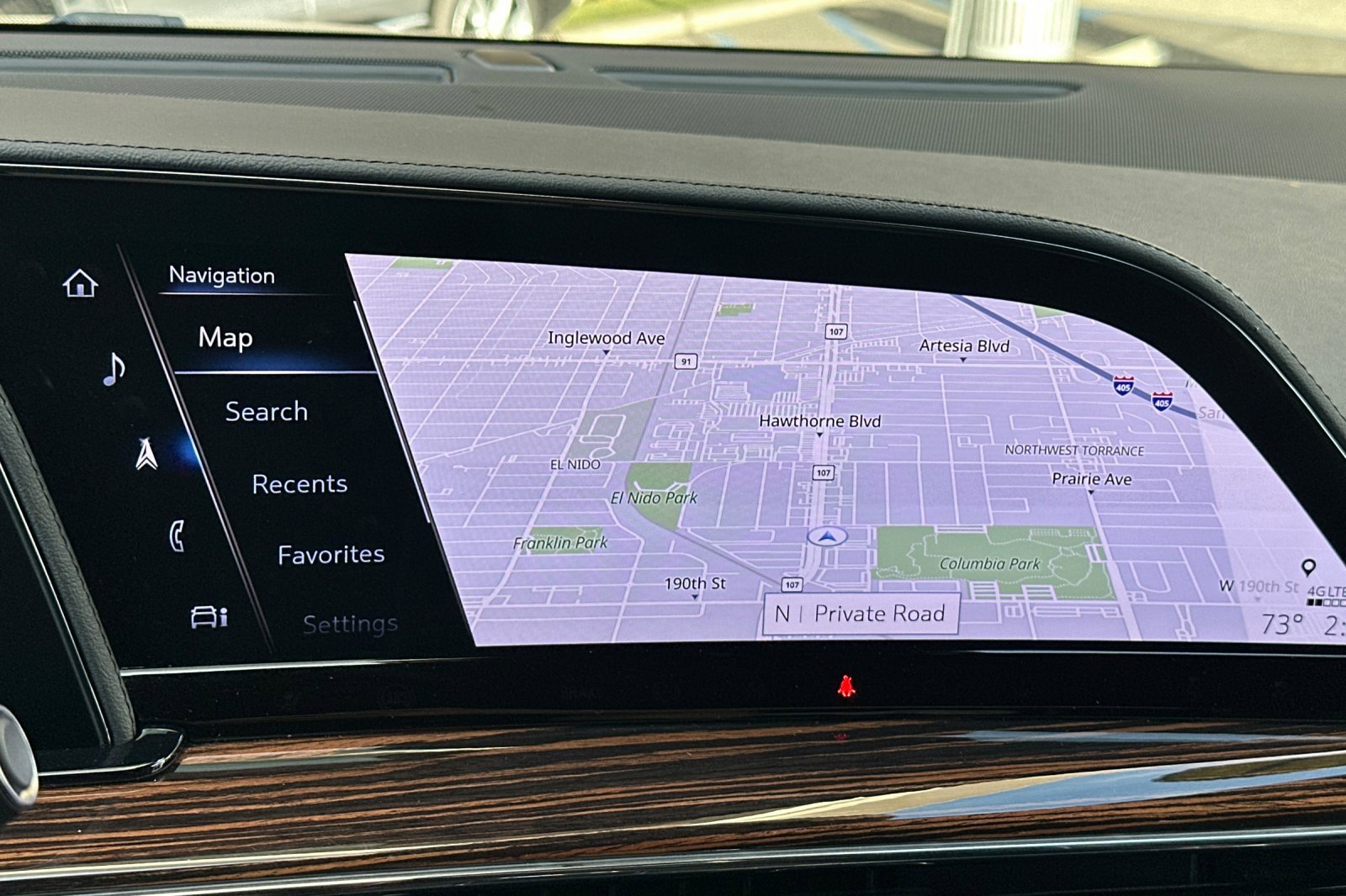 Used 2024 Cadillac Escalade Premium Luxury w/ Performance Package image 28