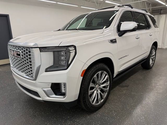 Used 2021 GMC Yukon Denali w/ Denali Premium Package image 5
