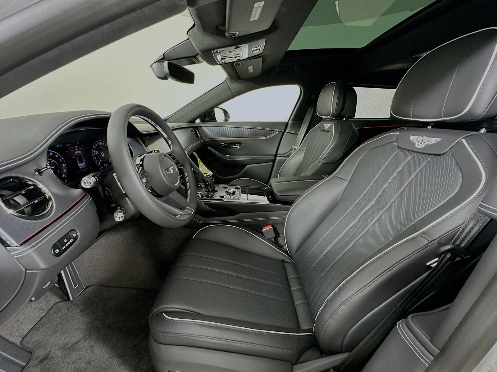 New 2026 Bentley Flying Spur V8 AWD/4WD image 36