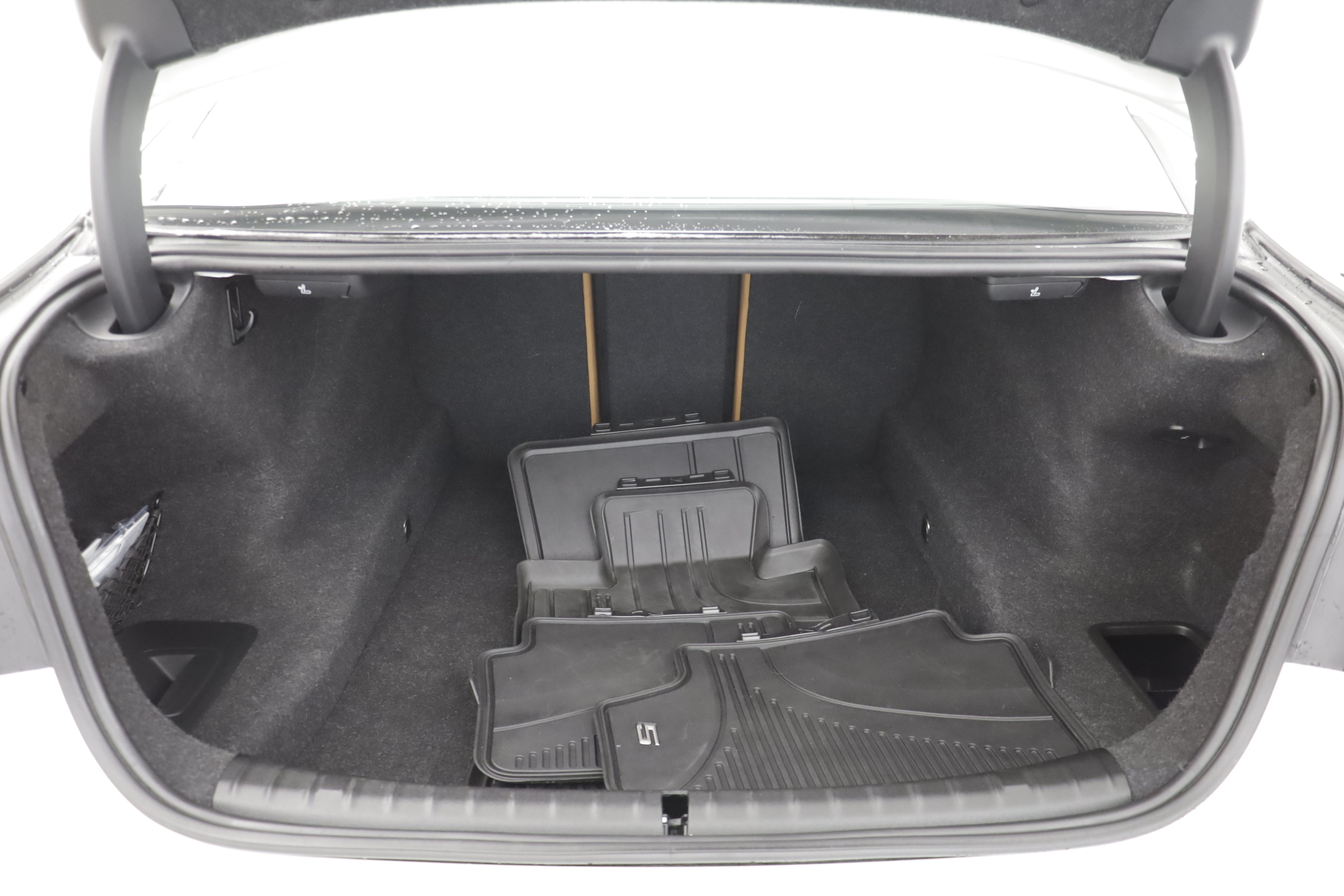 Used 2023 BMW 530i xDrive w/ Premium Package AWD/4WD image 18