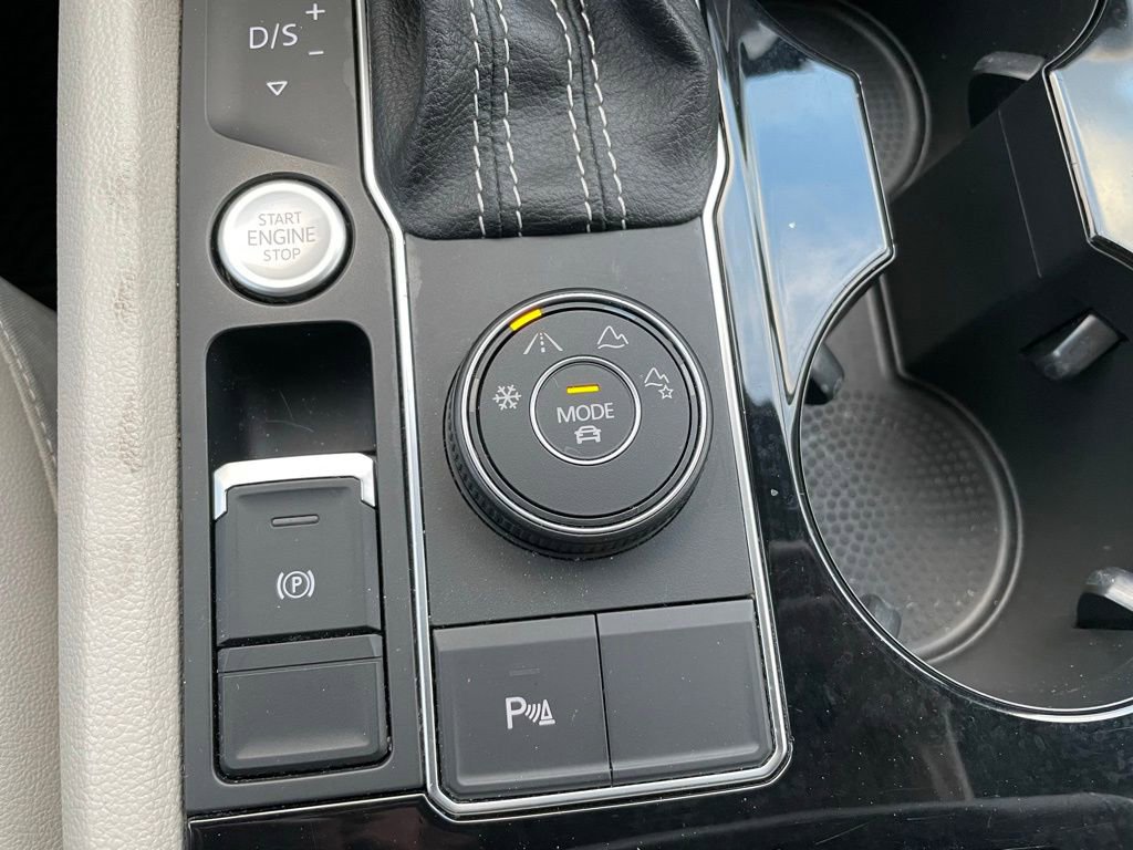 Used 2022 Volkswagen Atlas SE image 15