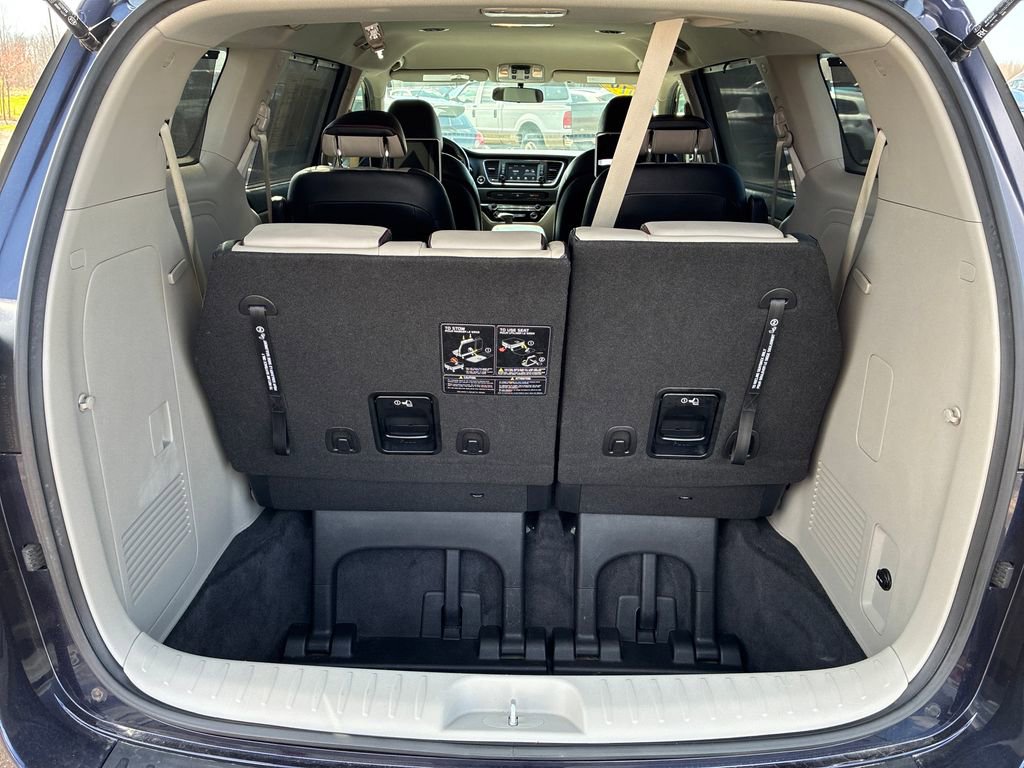 Used 2019 Kia Sedona EX image 19