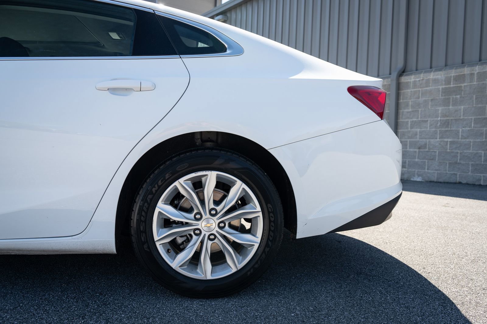 Used 2024 Chevrolet Malibu LT FWD image 6
