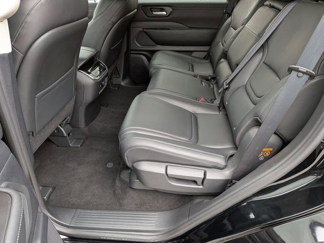 New 2025 Nissan Armada SV image 25