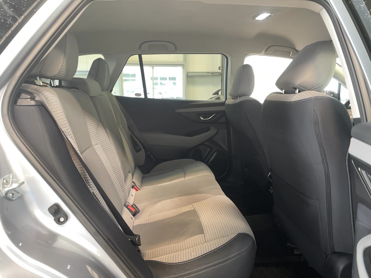 Used 2023 Subaru Outback Premium AWD/4WD image 17