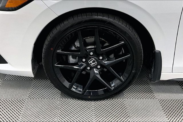 Used 2024 Honda Civic Sport image 10