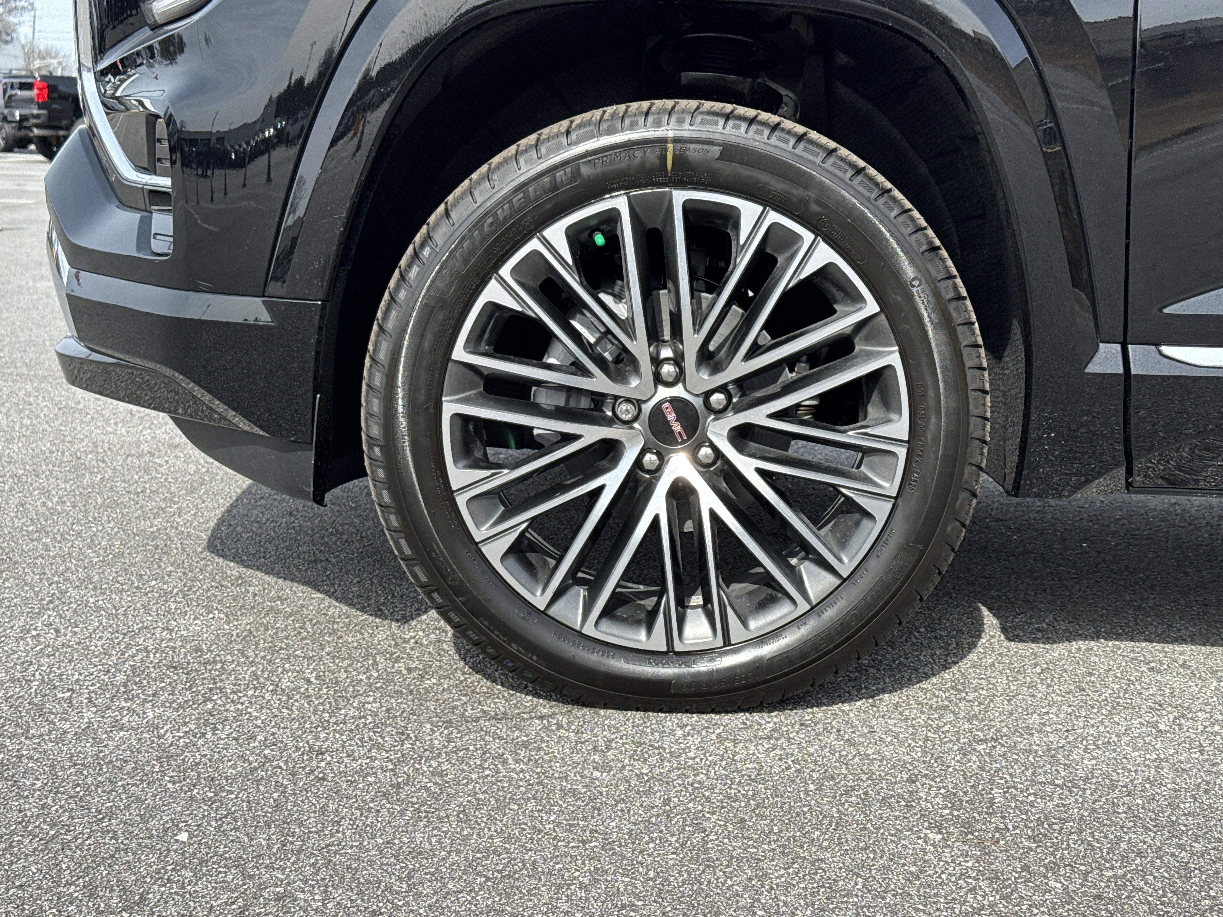 New 2026 GMC Terrain Denali w/ LPO, Floor Liner Package image 13