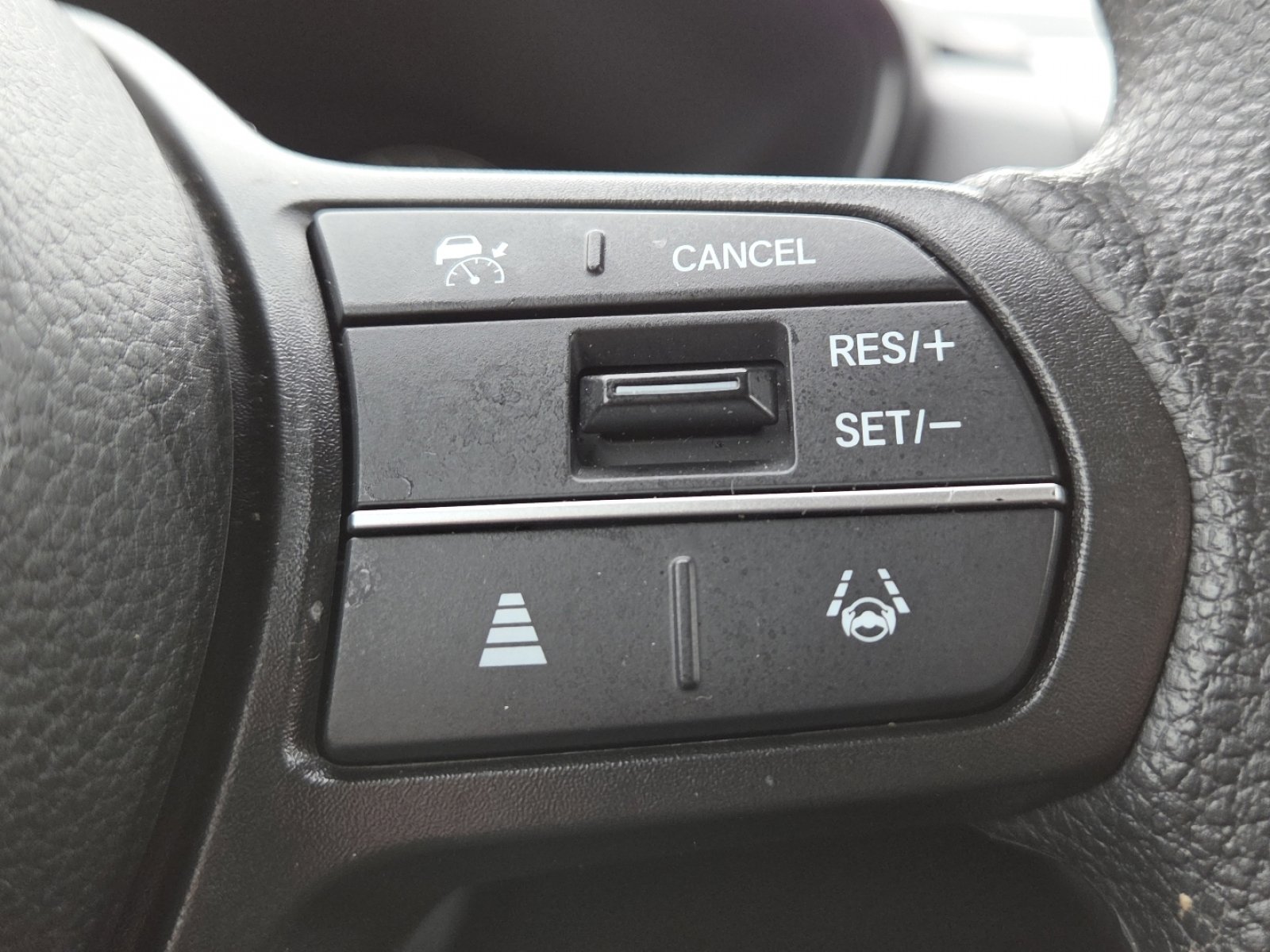 Used 2025 Honda CR-V LX image 6