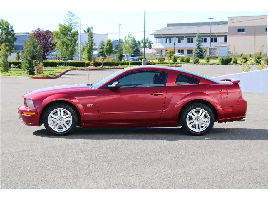 Used 2007 Ford Mustang GT Premium RWD image 2