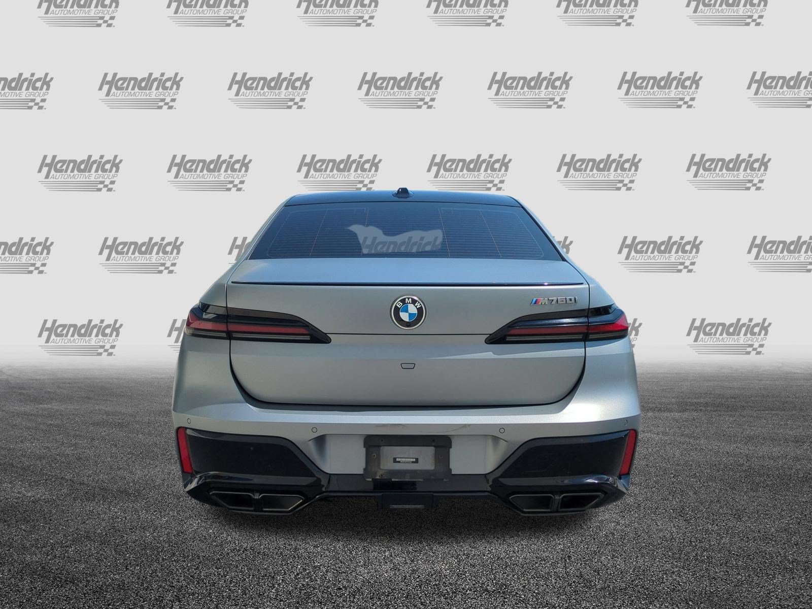Used 2023 BMW 760i xDrive AWD/4WD image 9