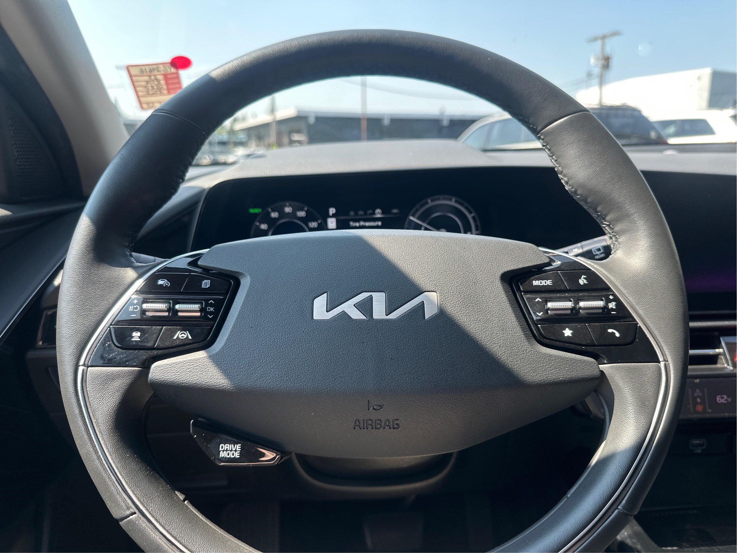 Used 2023 Kia Niro Wind w/ Wind Preserve Package FWD image 18