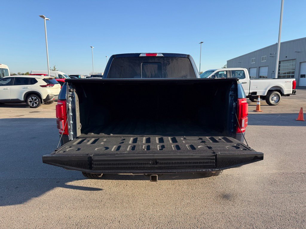 Used 2016 Ford F150 Platinum w/ Equipment Group 701A Luxury AWD/4WD image 39