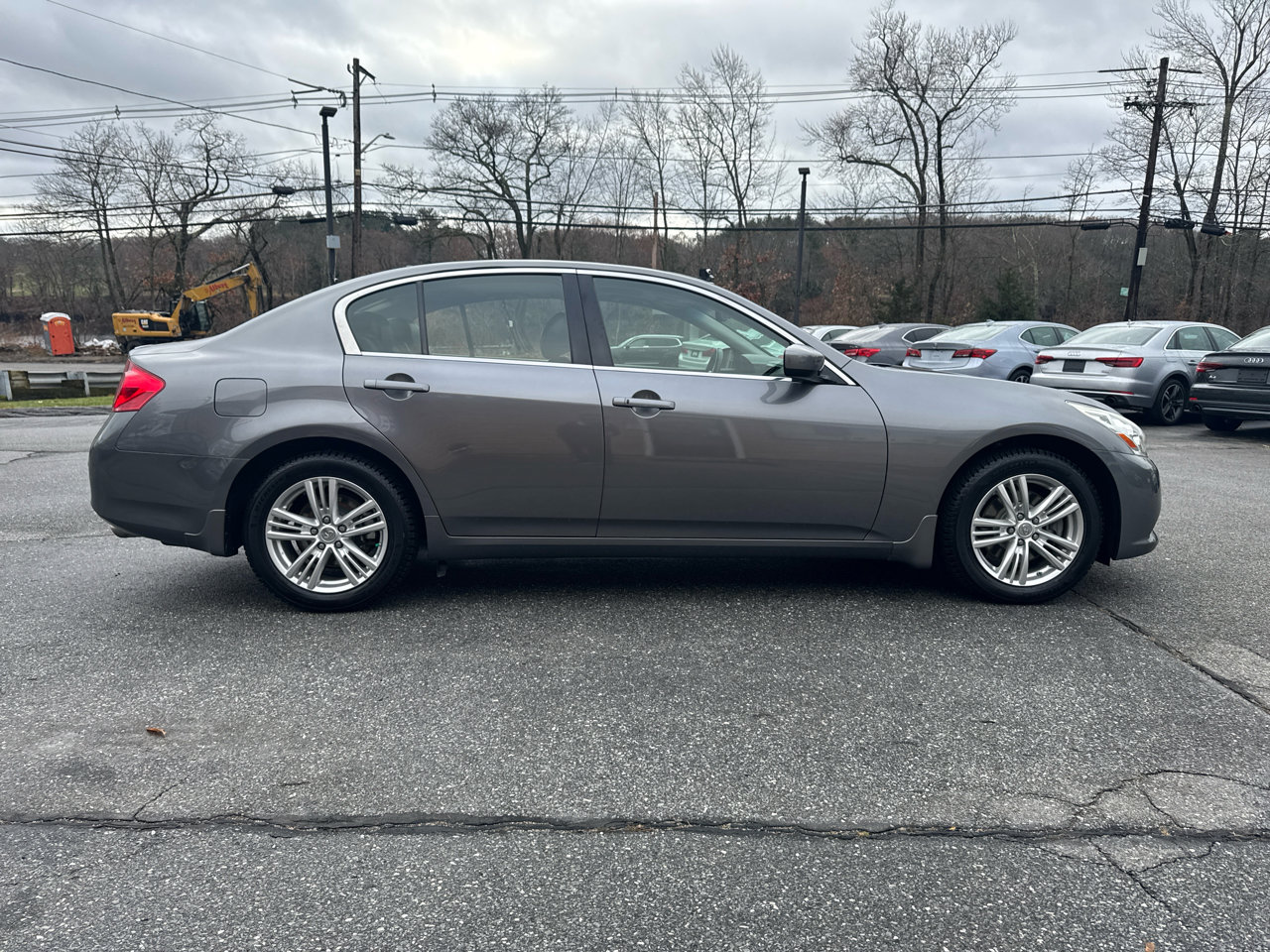 Used 2013 INFINITI G37 x Sedan w/ Premium Pkg image 7