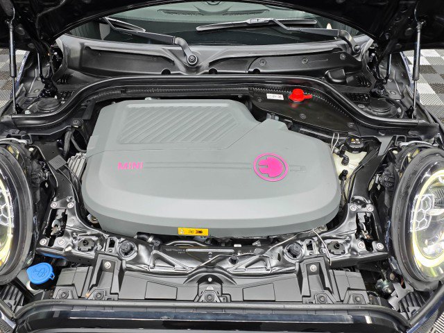 Used 2023 MINI Cooper SE FWD image 34