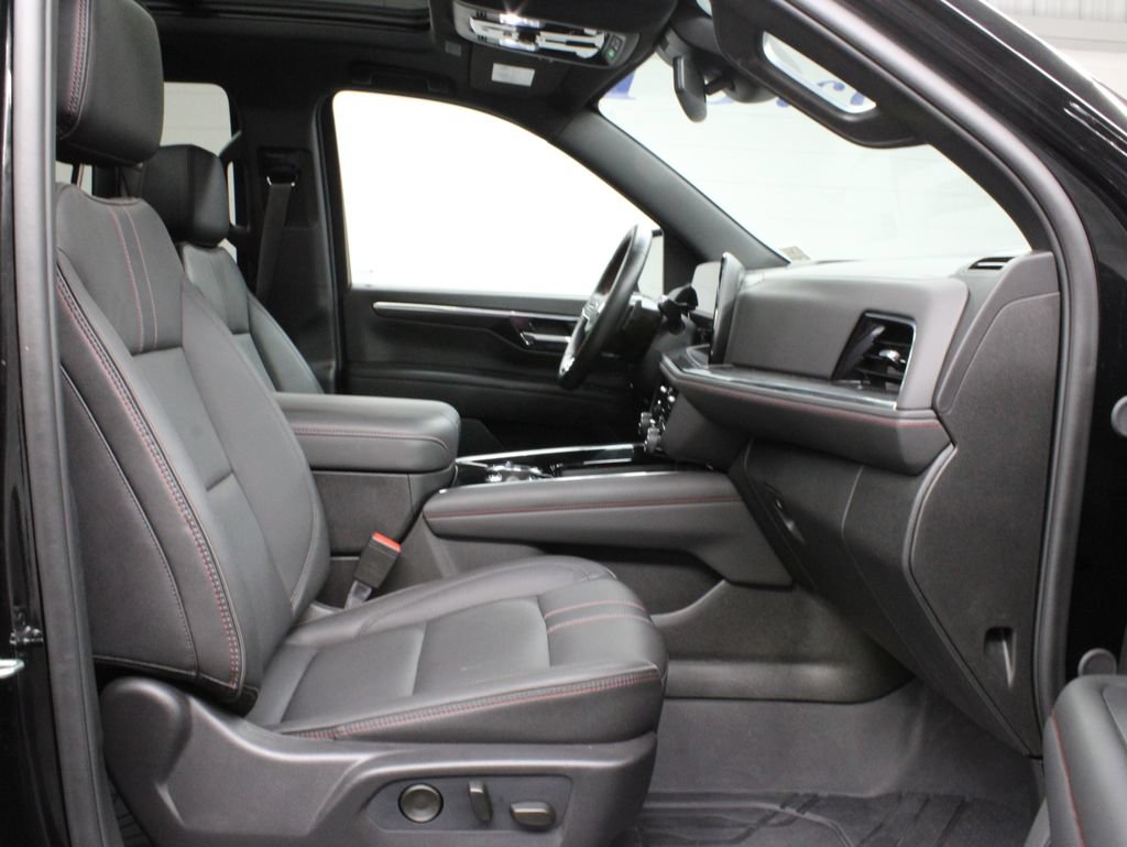 Used 2026 Chevrolet Tahoe RST w/ RST Capability Package AWD/4WD image 41