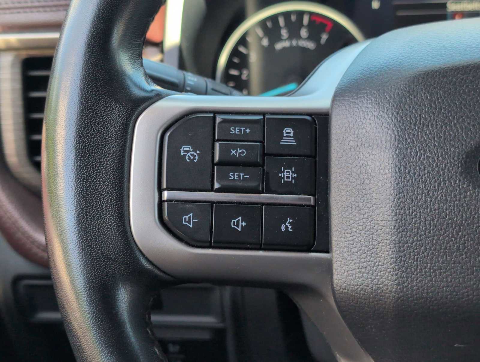 Used 2024 Ford Expedition Max Limited AWD/4WD image 23